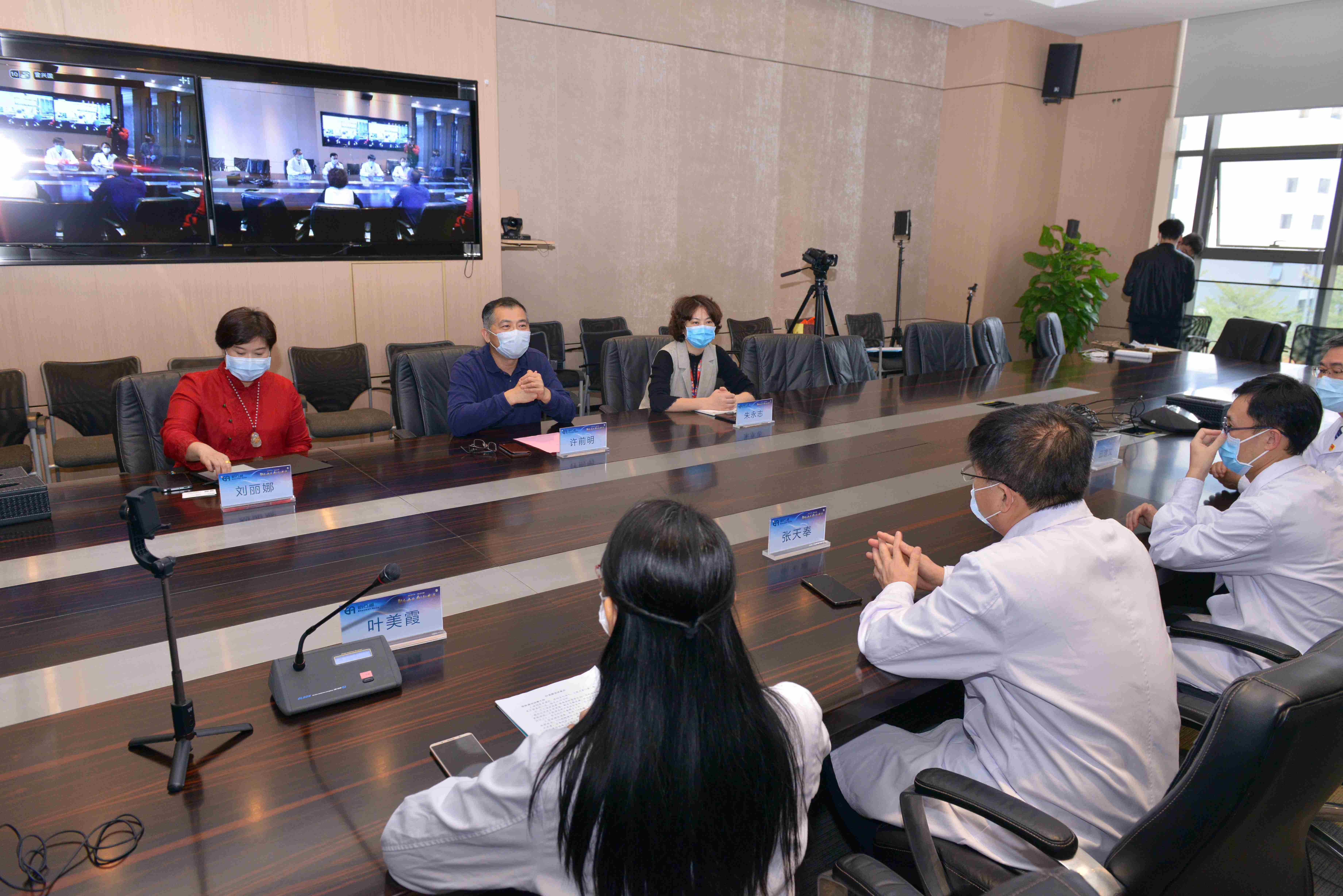 AG贵宾会党委联合广州中医药大学深圳医院党委开展“新冠肺炎防控知识进企业”运动