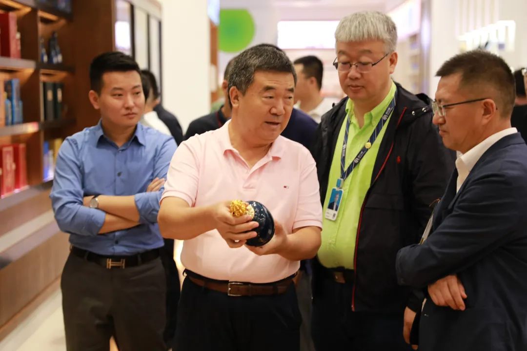 汾酒会见团一行到访AG贵宾会，探索清香型白酒生长新风向